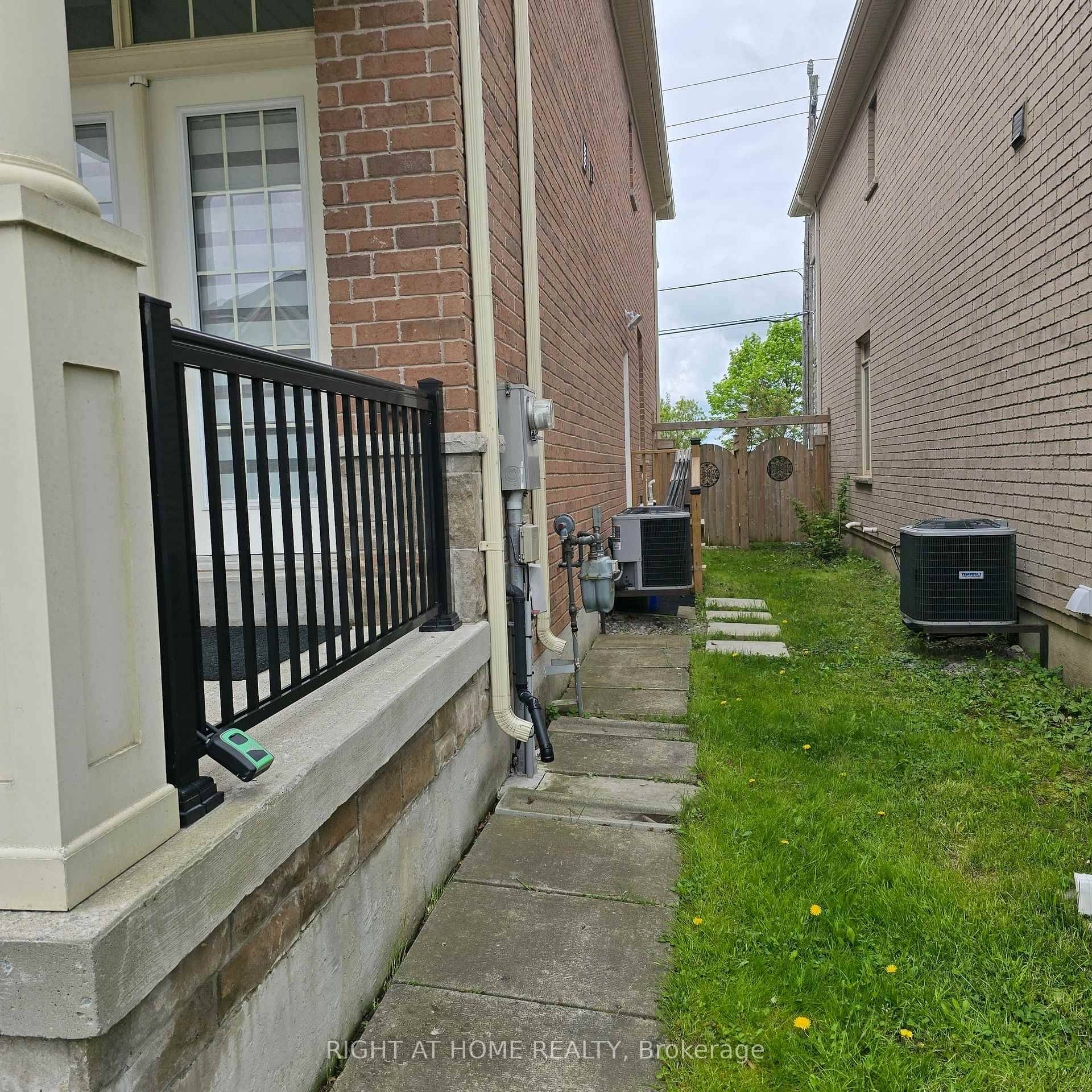 Amazing Basement One Bedroom Unit with Separate Entrance, With Open Concept Kitchen On A Quiet Street, Separate Laundry, High Demand Desirable Richmond Hill Area.