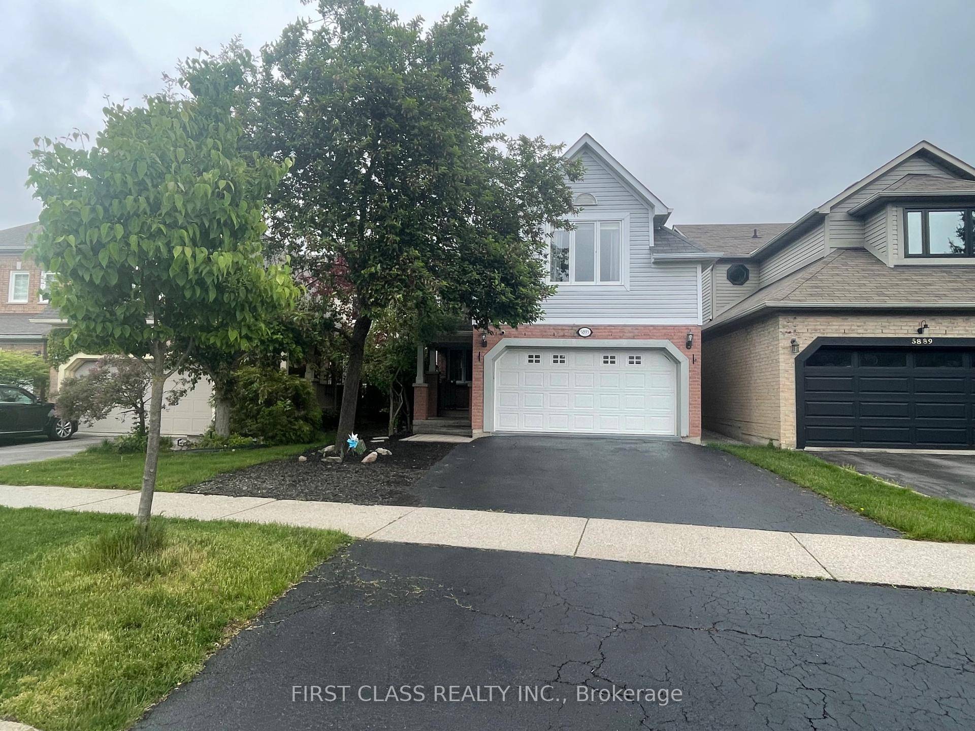 You Must Need To See Newly Upgraded Luxury 4 1 Bedrooms, 4 Bathrooms, Double Car Garage Detached House in Mississaugas Top School District Over 100K Upgraded !