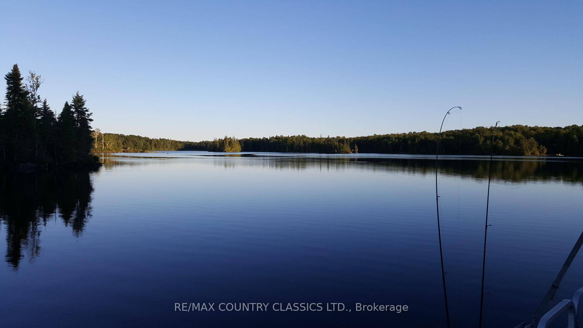 Robinson Lake Great spot to build your dream home or getaway !