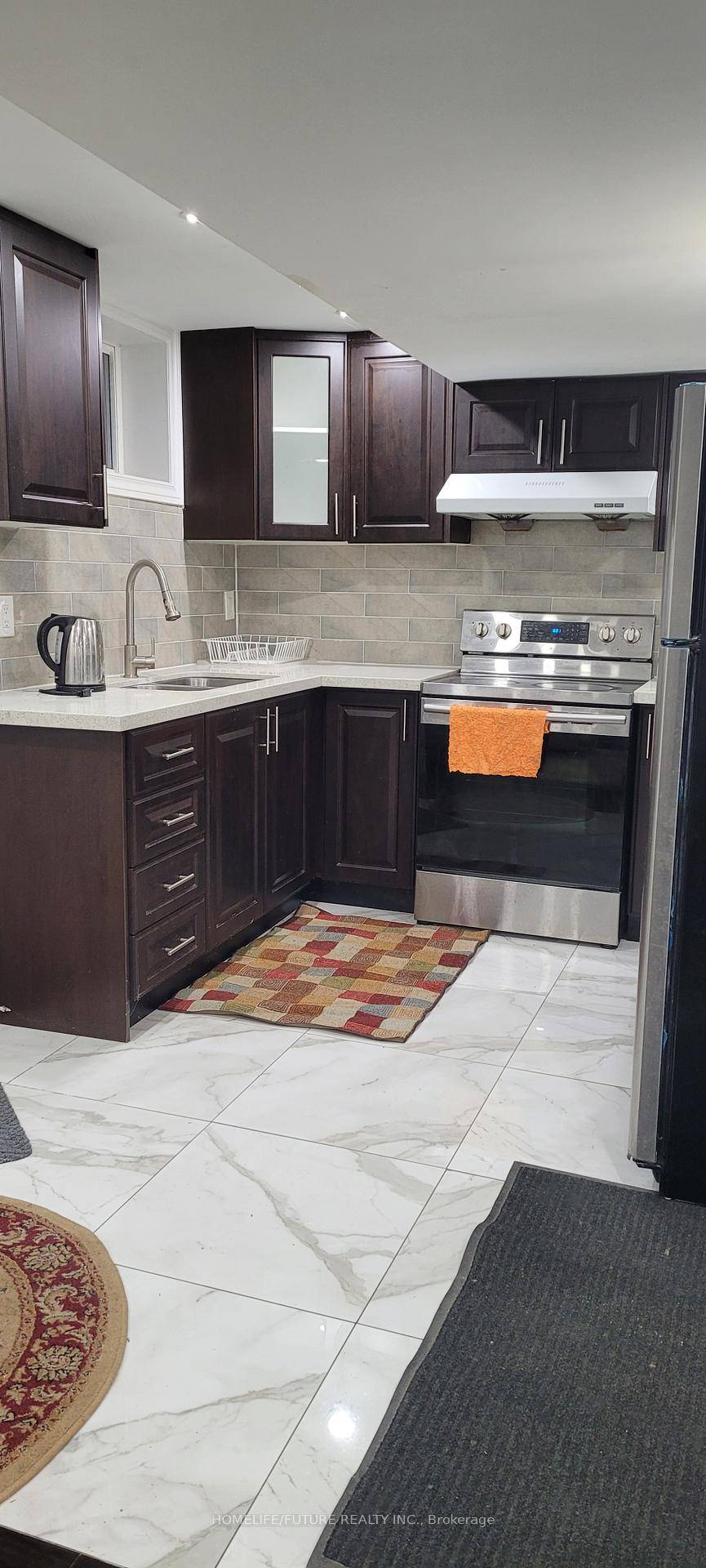 Welcome To This Beautiful Basement Apartment.