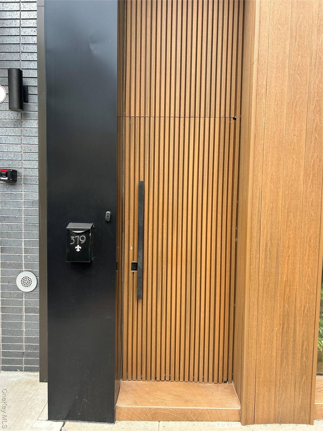 Spacious and modern 3 bedroom, 1 bath walk up apartment in the heart of New Rochelle.