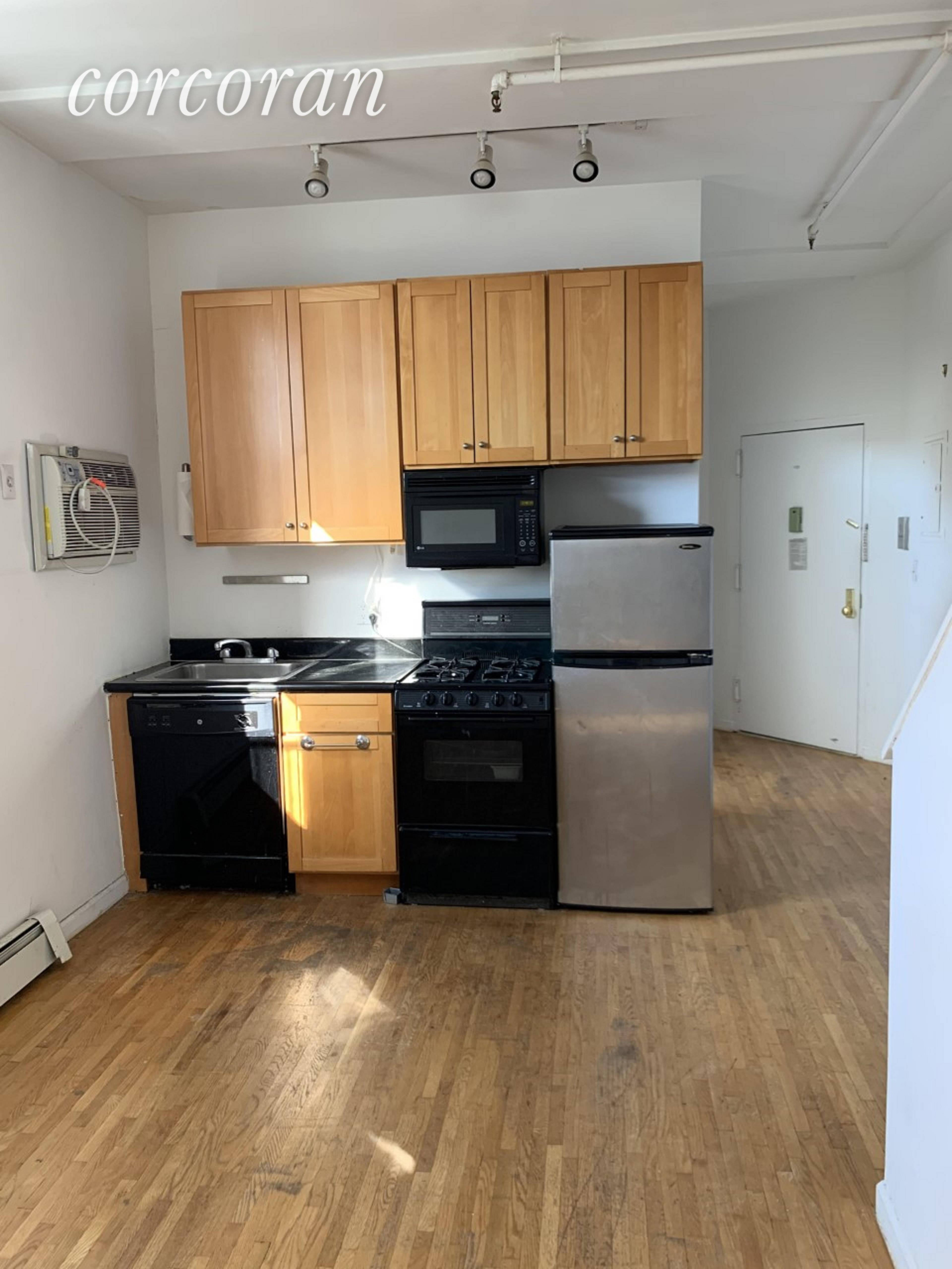 Renovated penthouse 2 bedroom 1 bath Duplex apartment with exclusive roof deck in one of South Harlem's premier locations.
