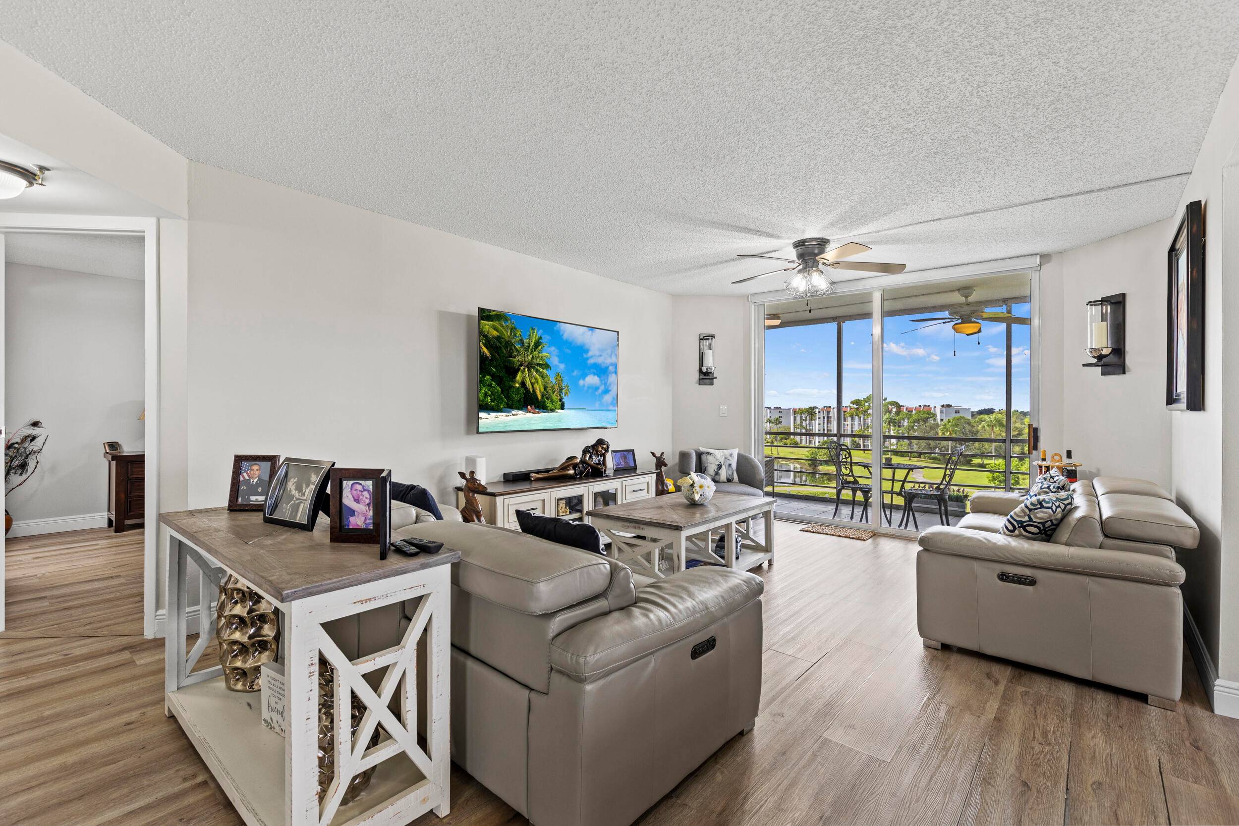 Welcome to this well kept 2 bedroom, 2 bathroom condo offering comfort, style, and convenience.