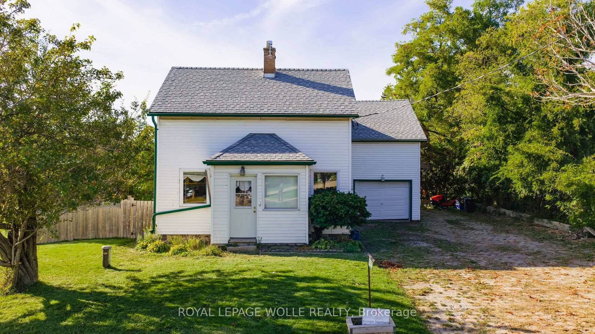 Calling all Investors and Handy people Tucked away in the peaceful countryside, and just 15 minutes West of Waterloo, this home is filled with character and the promise of new ...