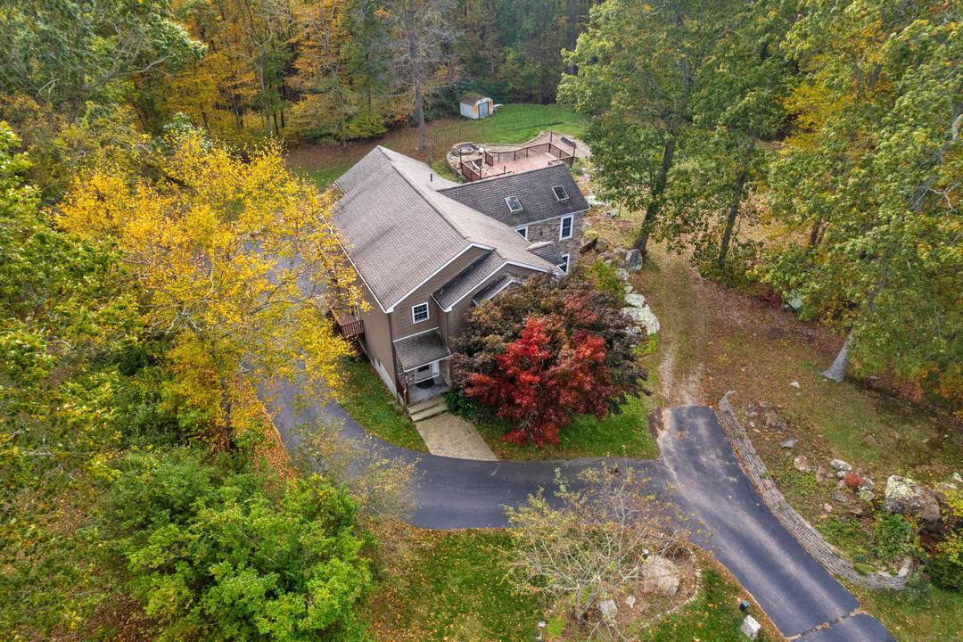 4 5 Bedrooms 4. 5 Bathrooms A Rare Three Suite Sanctuary on 2.