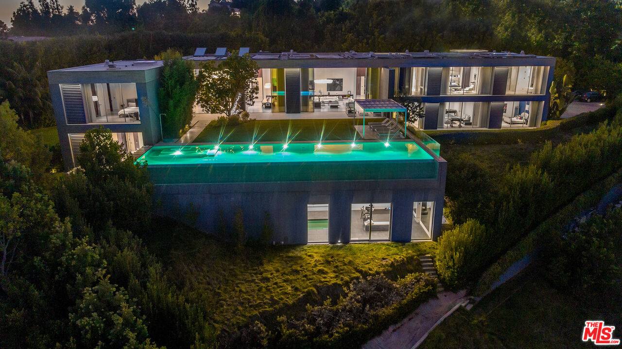 670   Perugia Way 7BR Bel Air La