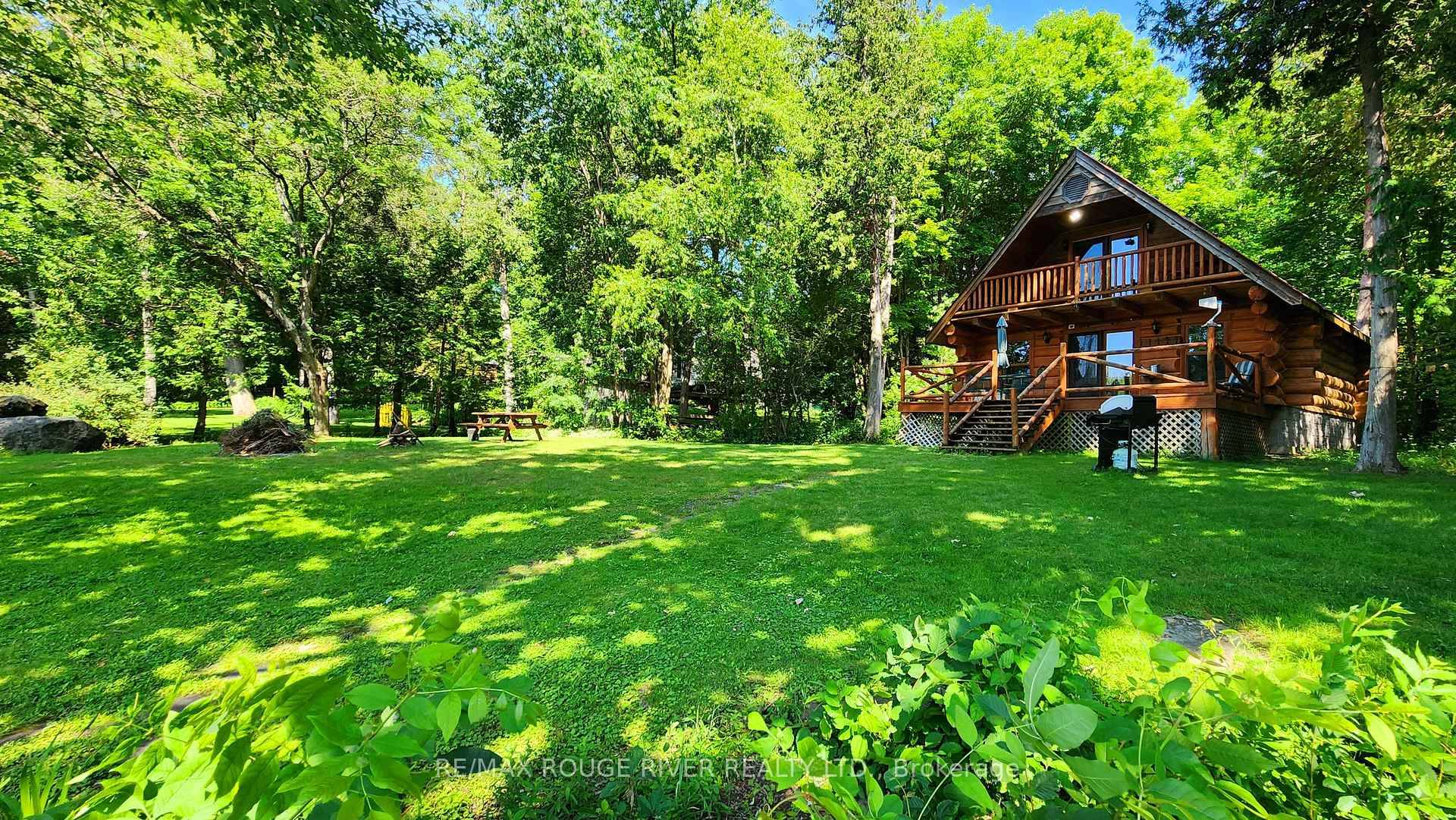 Welcome to The Cabin on the Crowe, a meticulously crafted chalet style retreat nestled along the tranquil Crowe River.