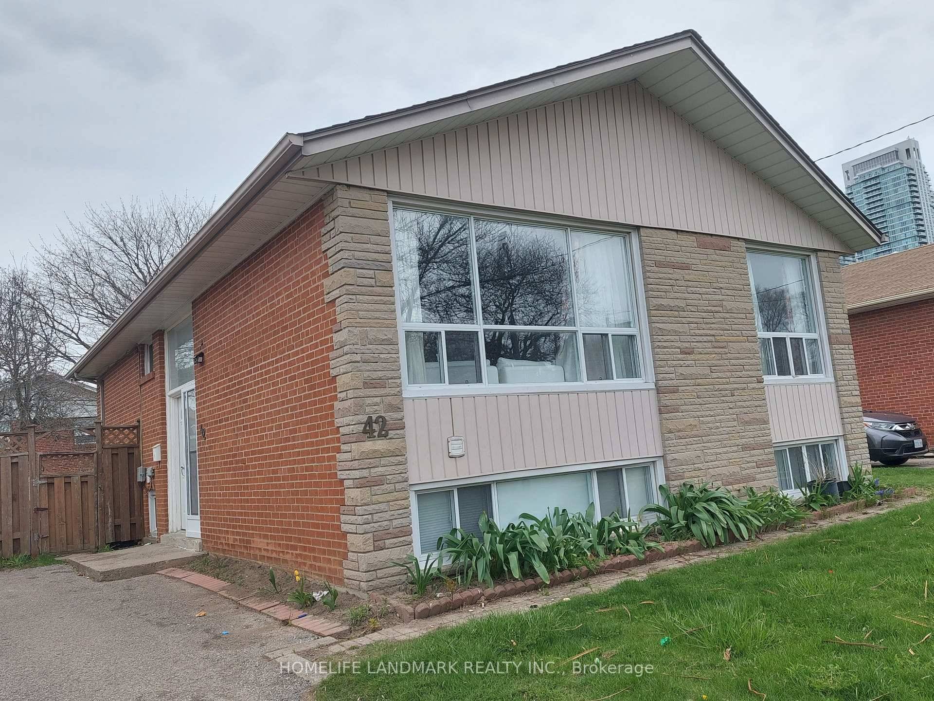 Well Maintained Bright And Spacious Basement 2 Bedrooms, 2 Washrooms, Living Room, Kitchen, Dining Unit In An Amazing Neighbourhood Walk To Scarborough Town Centre amp ; Rt Subway Station Laminate ...