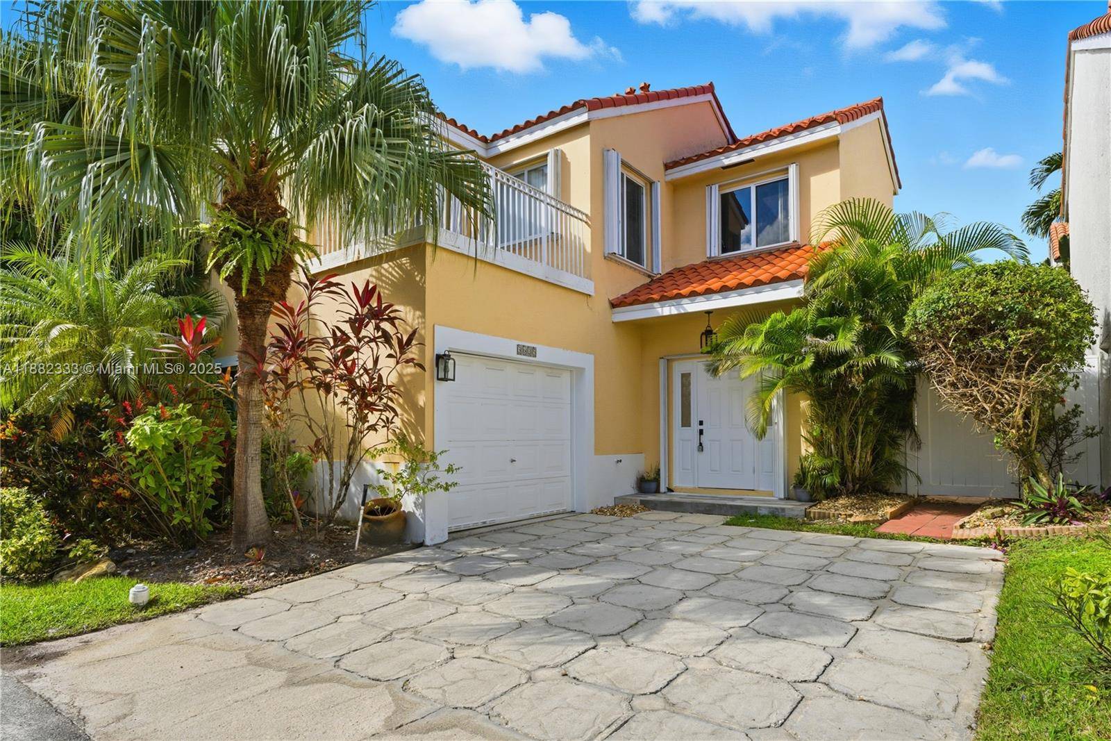 This beautifully maintained 3 bedroom, 2.