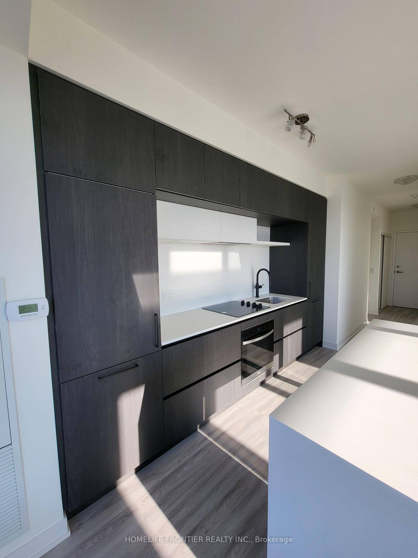 Experience urban living at its finest in this impeccable 2 bedroom, 2 bathroom CORNER UNIT boasting breathtaking south facing views that encompass stunning sunrise and sunset vistas.
