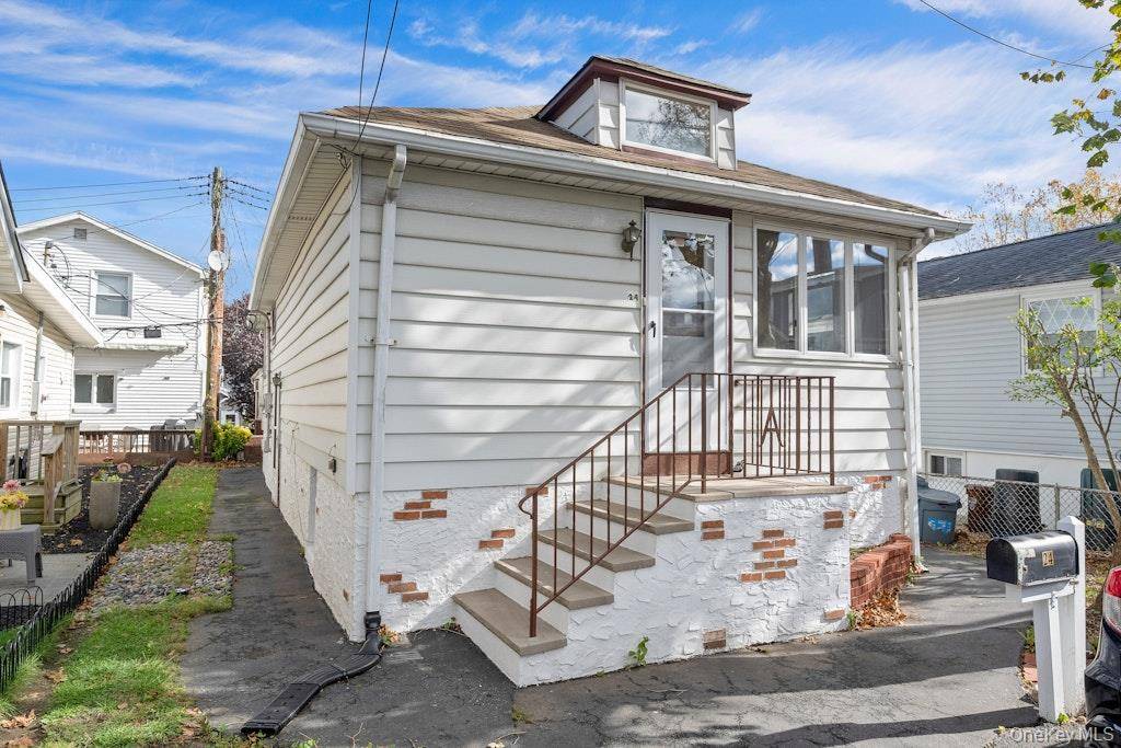 This lovely 3 bedroom 2 bath coop nestled in the enchanting Silver Beach Gardens Community is a must see also you can expand unit and build a 2nd floor.