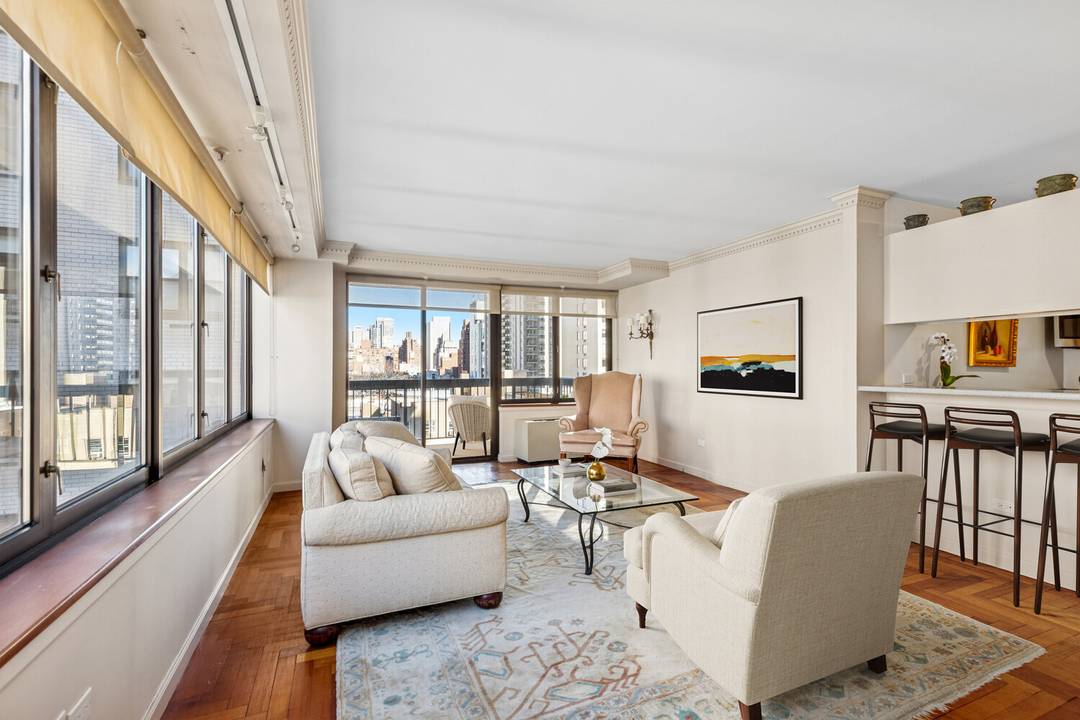 Bring your vision to one of the Upper East Side's premier full service condominiums.