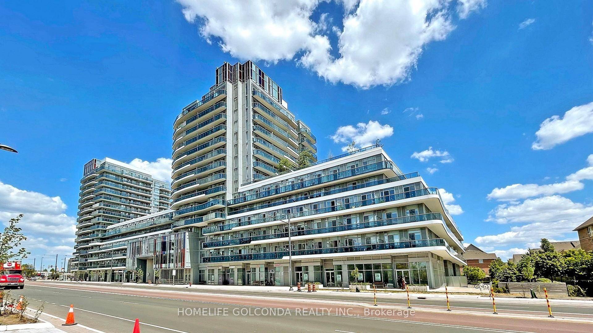 Xpression Condos One Bedroom Condo Suite with one parking amp ; one locker in the Heart Of Richmond Hill.