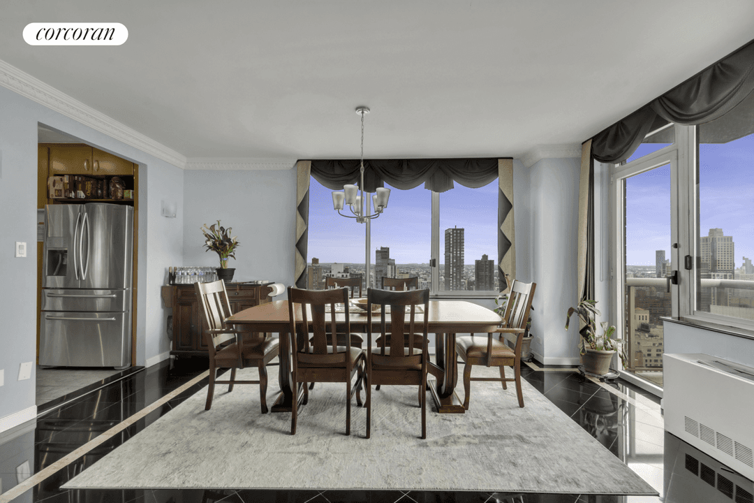 Welcome to The Monarch, a full service high rise condominium located in the heart of the Upper East Side.