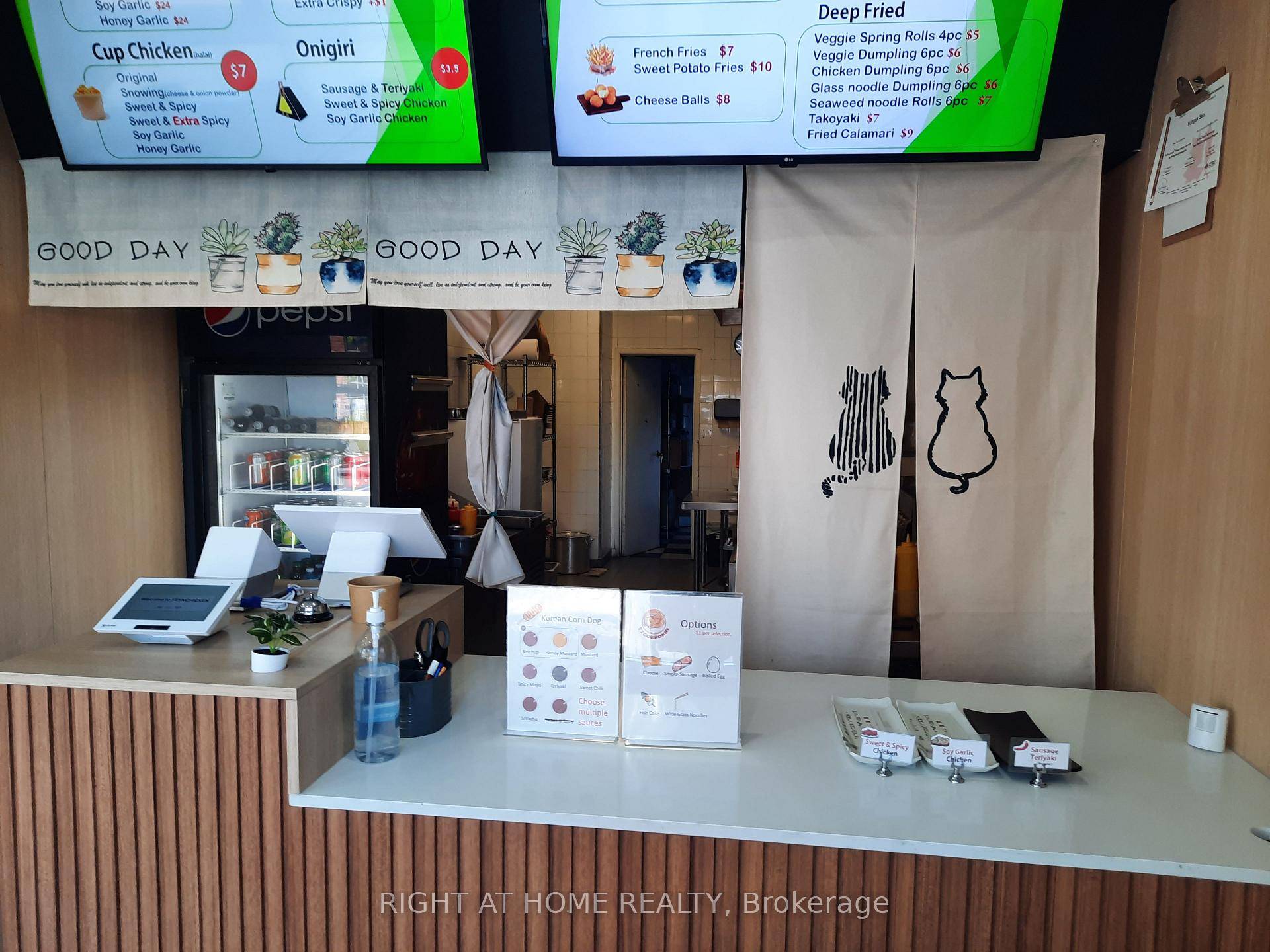TURNKEY FRIED FOOD RESTAURANT WITH EXCELLENT FOOT TRAFFIC ON KING STREET E IN KITCHENER !
