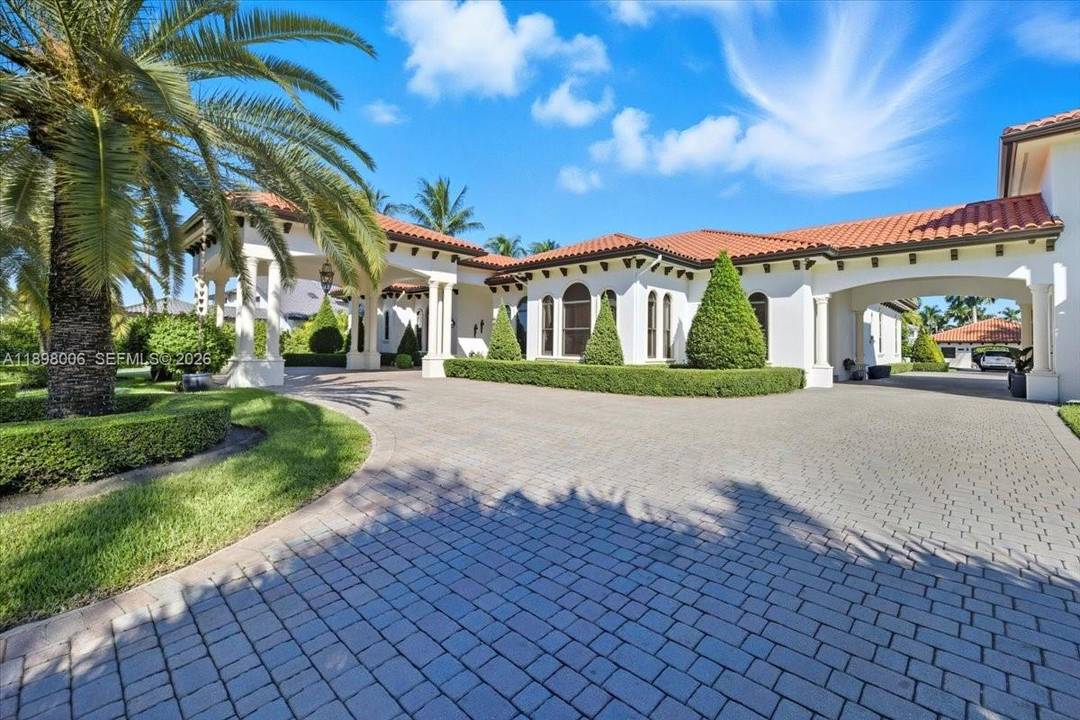 NEW OPPORTUNITY Rare 1. 13 Acre Estate in Hialeah Gardens.