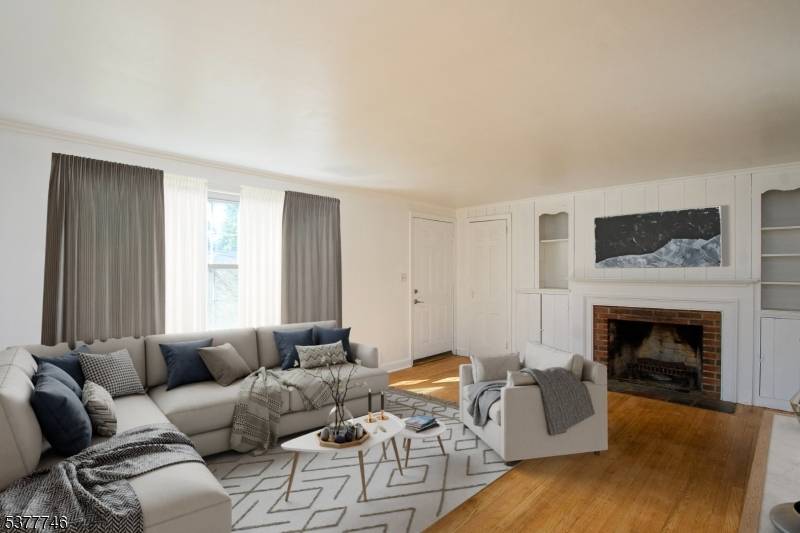 Great 3 bedroom, 1 1 2 bath colonial.
