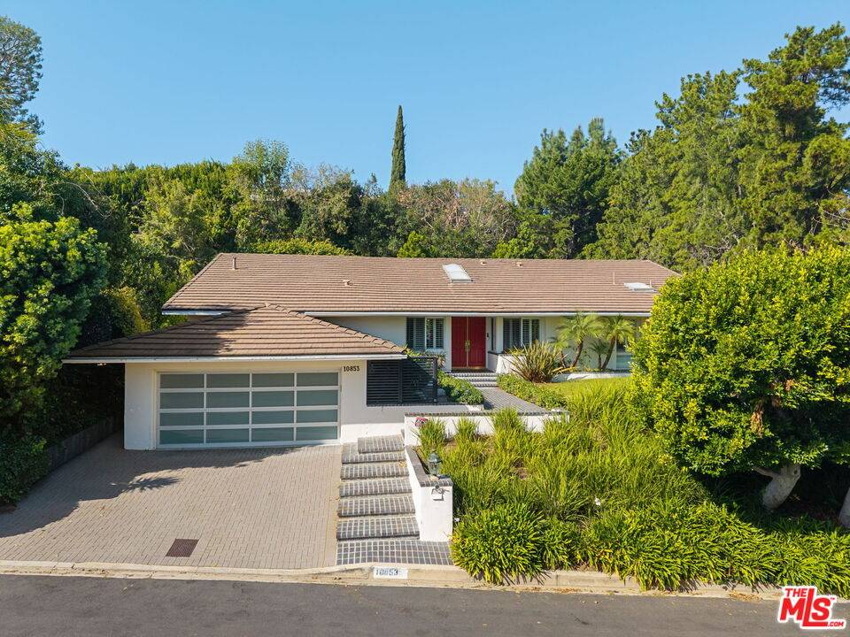 10853  Via Verona St 3BR Bel Air La