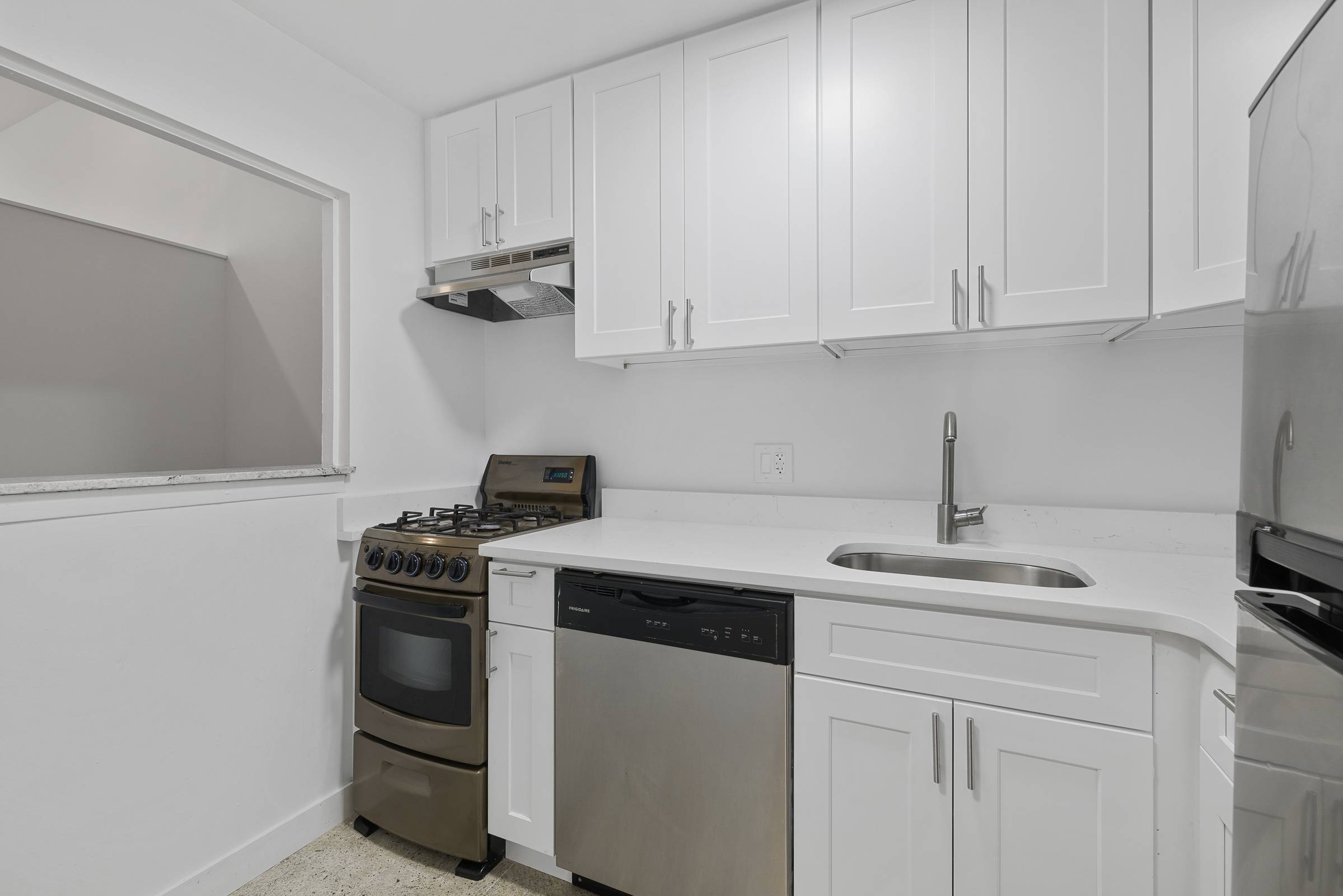 Huge One Bedroom One Bath Triplex Loft on a high floor with Southern Exposure.