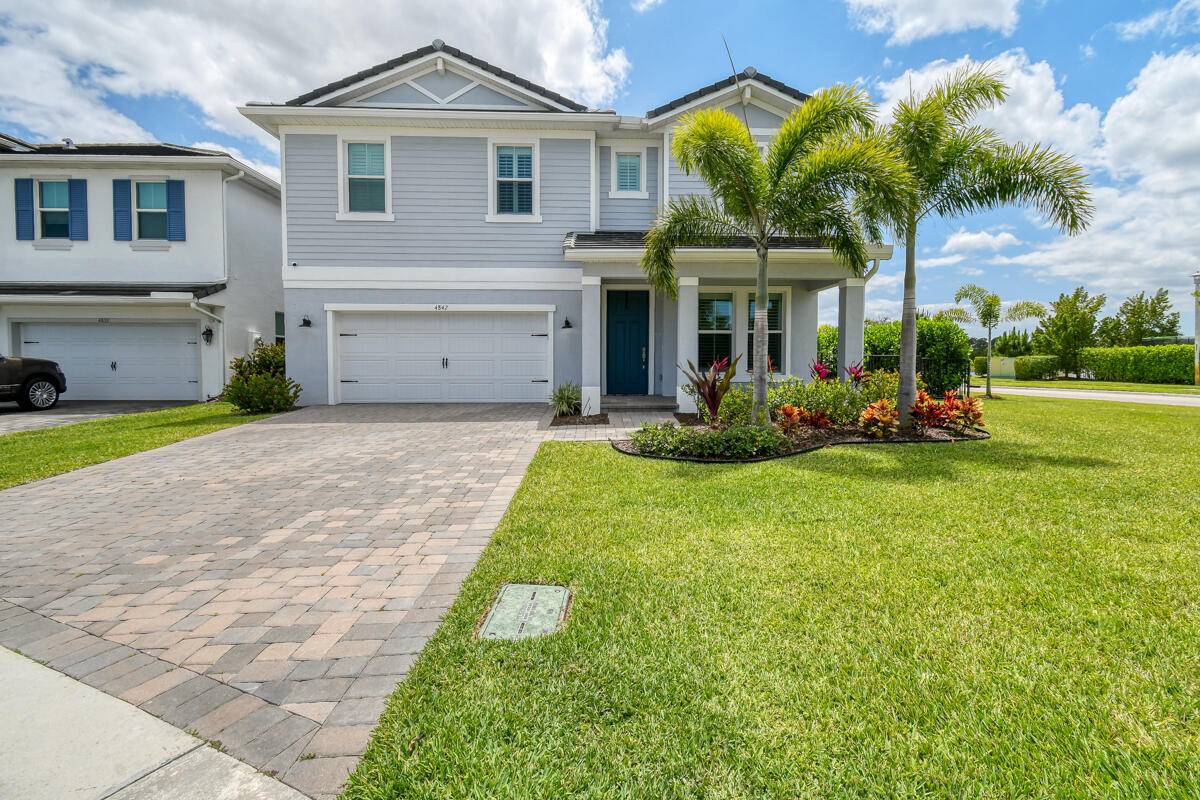 Welcome to one of Stuart Florida's newest gated communities, Banyan Bay !