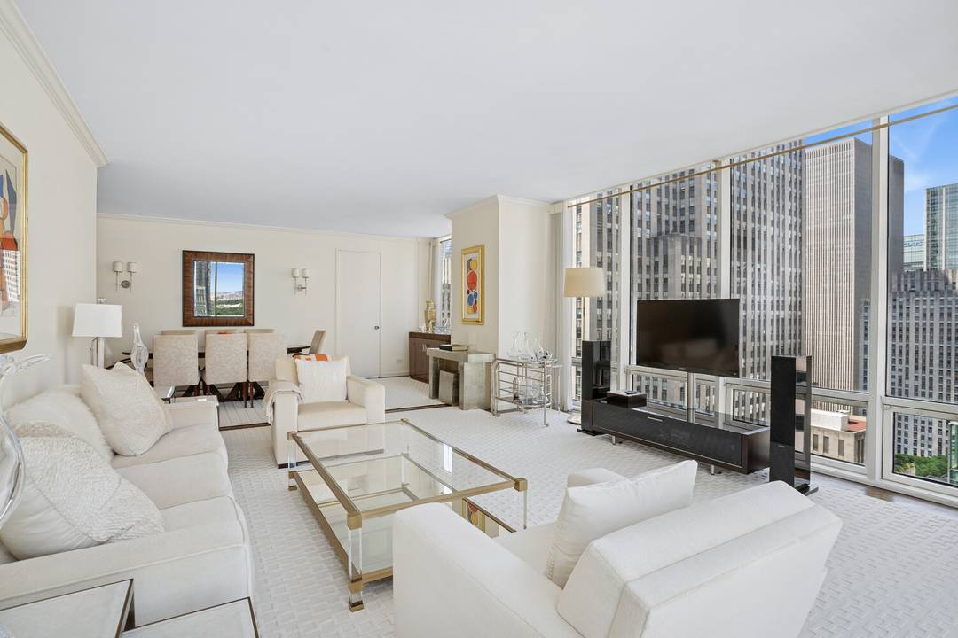 641 Fifth Avenue, Residence 26A Unparalleled Views.