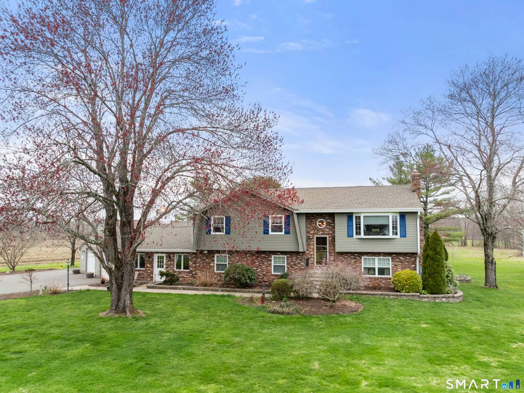 Exceptional multi structure property featuring a spacious main house with 2 tandem garages and a 3 car garage building with an office and upstairs you will find an apartment ideal ...