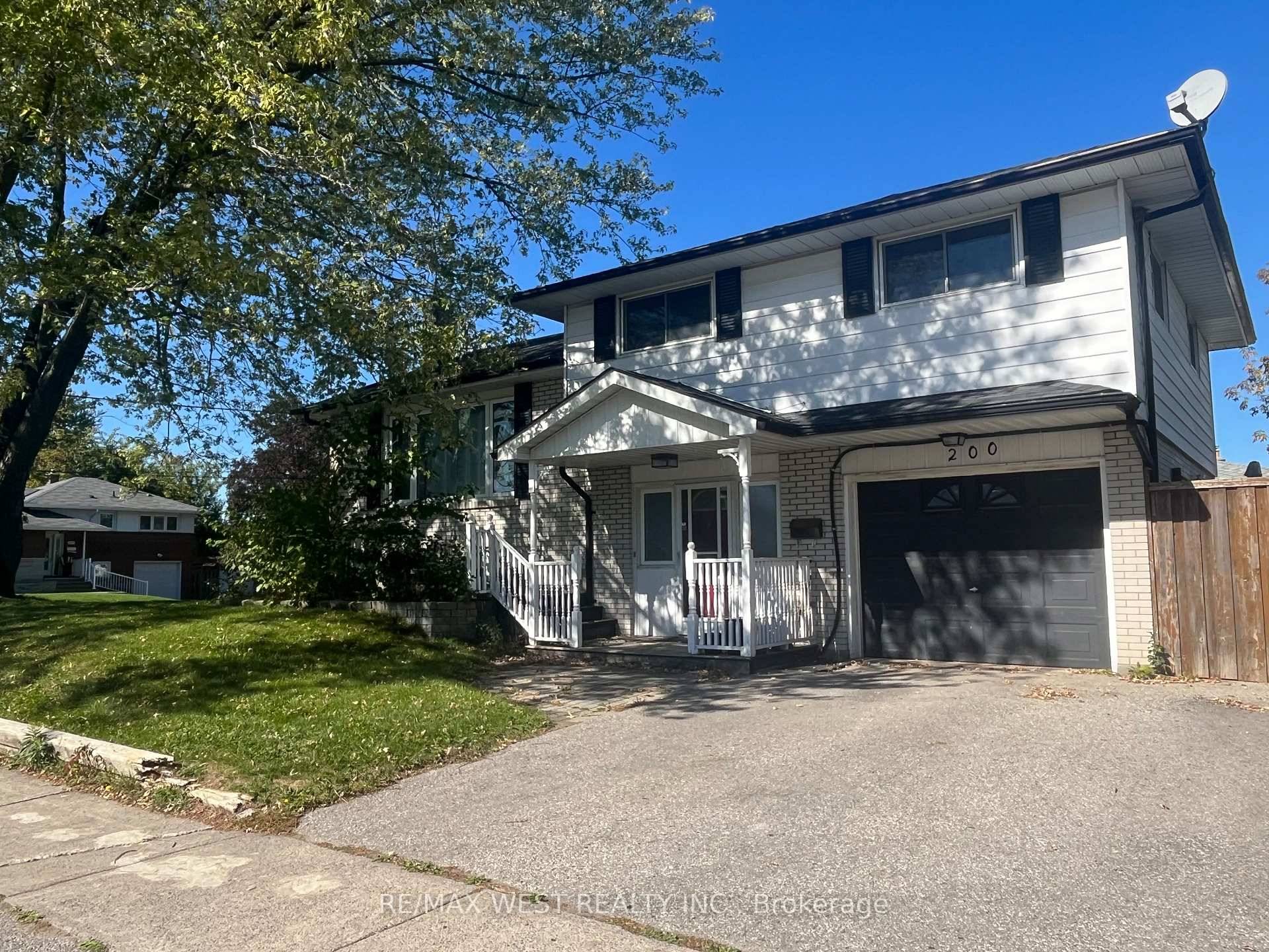 Main Floor 3 Bed Detached Home With Huge Backyard And Inground Pool.