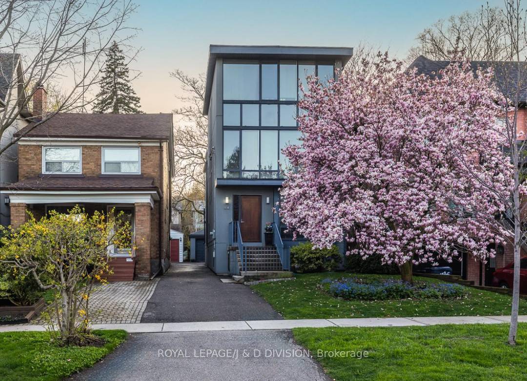 Open Weekend May 9 10 2 4pm !