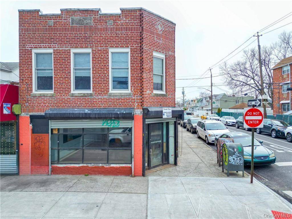 This mixed use brick corner property in Gerritsen Beach offers an excellent opportunity for both residential and commercial use.