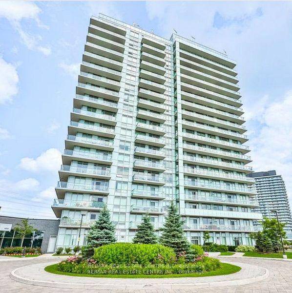 Beautiful 2 Den, 2 Bath Unit With Balcony, Parking amp ; Locker !