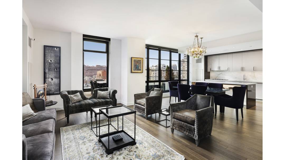 Looking for space, light, views, and private outdoor ?