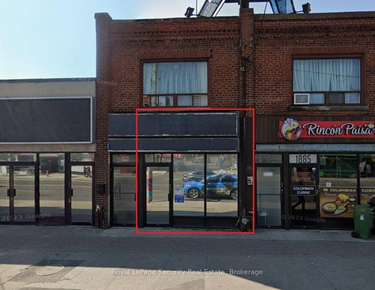 Retail Space for Lease Prime Eglinton Avenue West Exposure Excellent opportunity to establish your business on bustling Eglinton Avenue West !