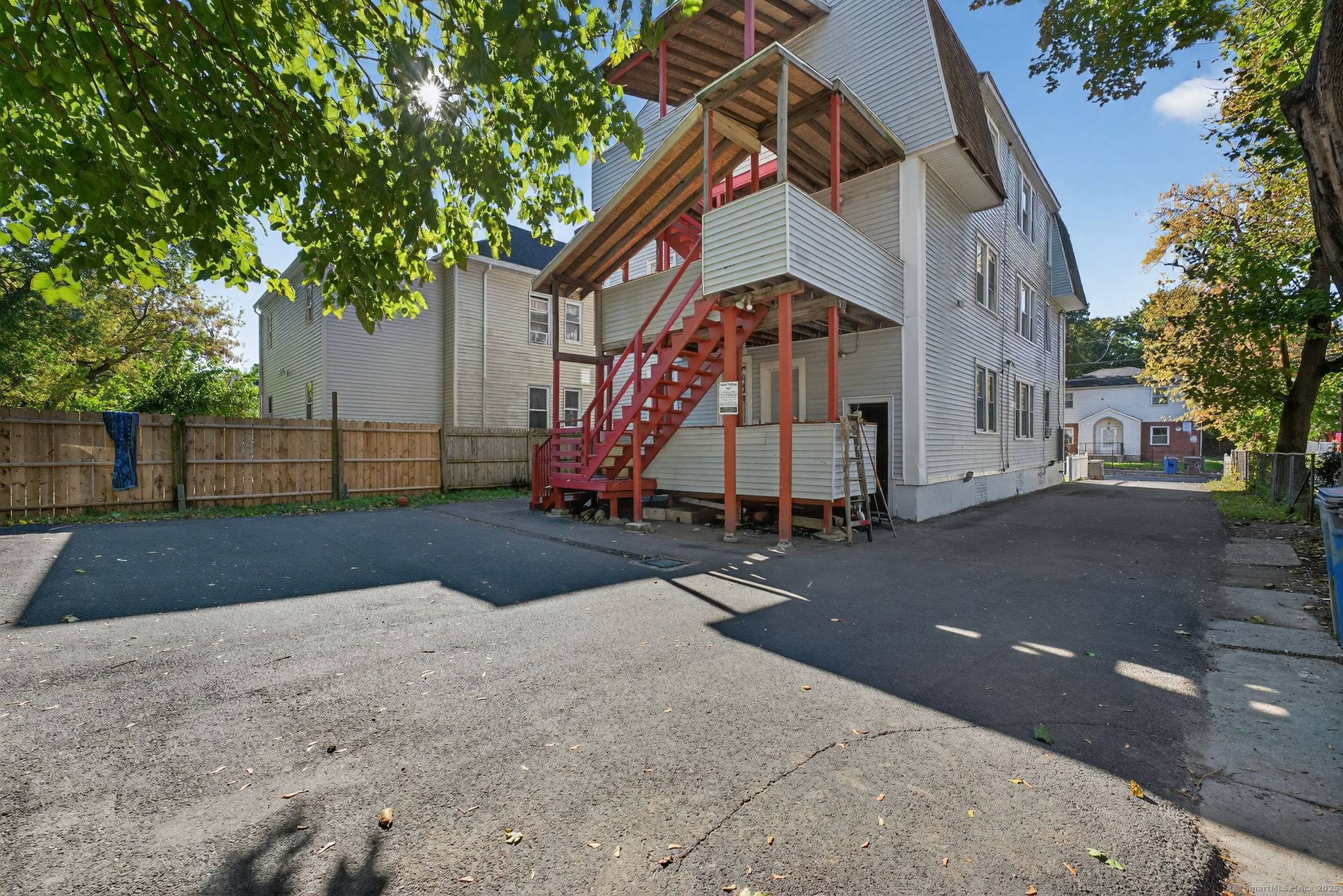 Terrific updated 3 family home Each unit has been updated and maintained ample parking separate heating, The unit are great size with 3 4 bedrooms per floor 1st floor has ...