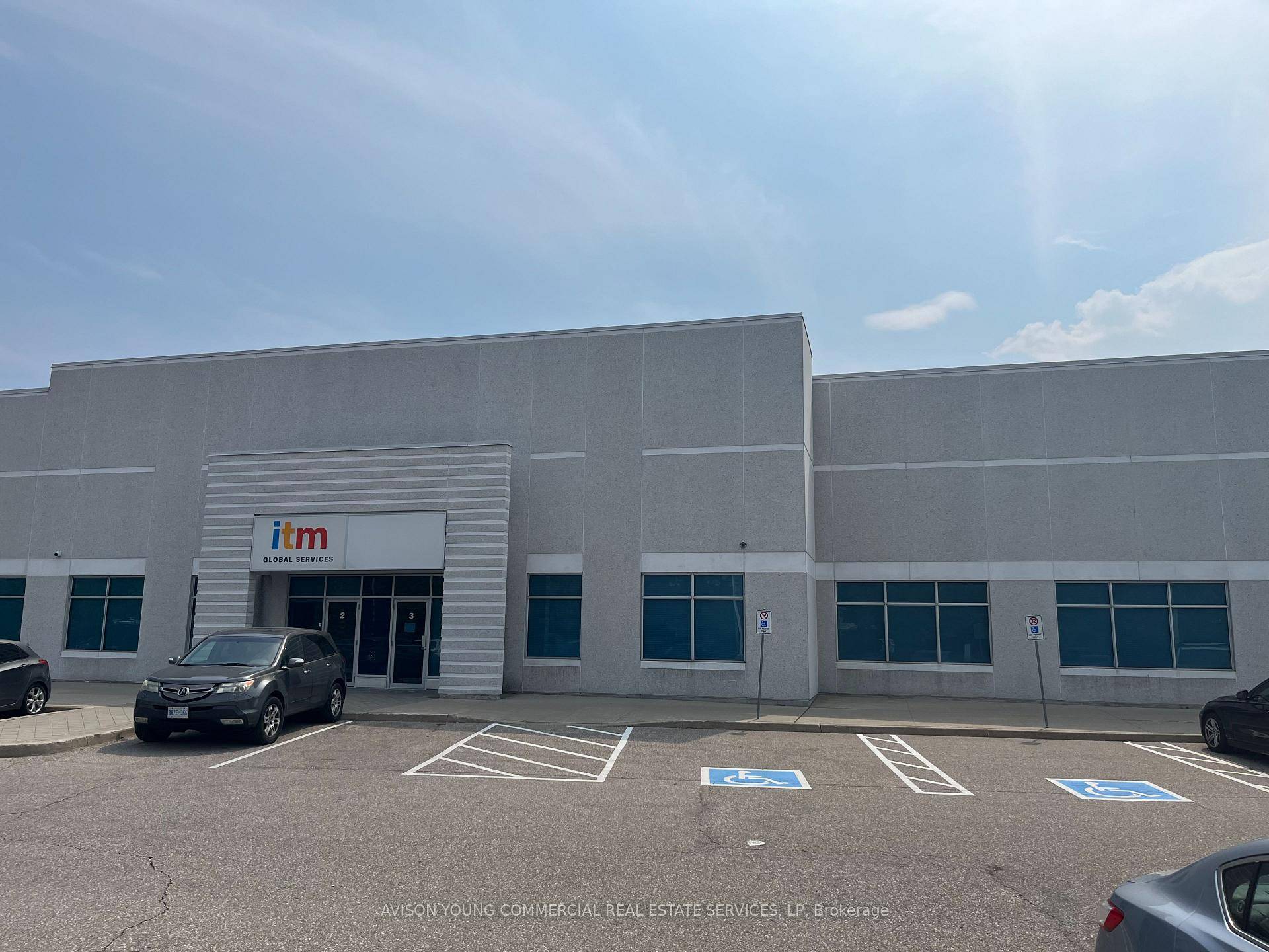 Unit located in the prestigious Western Business Park.