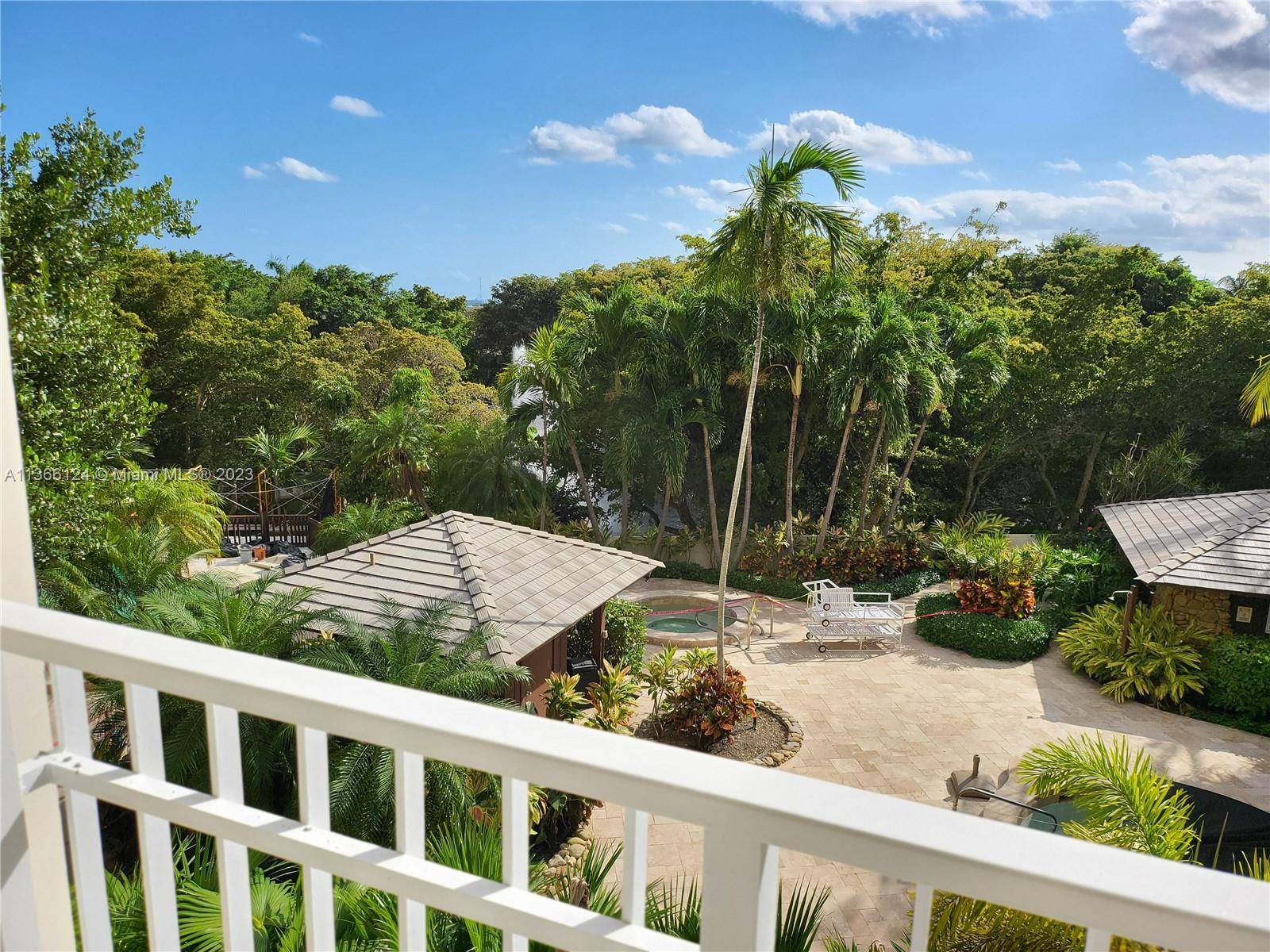 This beautiful 2 bed 2 bath unit is tastefully remodeled with serene views of the pool treetops.