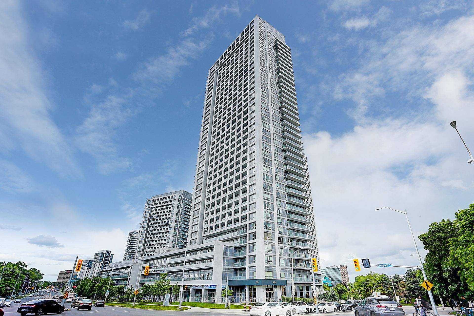 Welcome to this bright and gorgeous southeast facing corner unit in the highly sought after Ultra at Herons Hill.