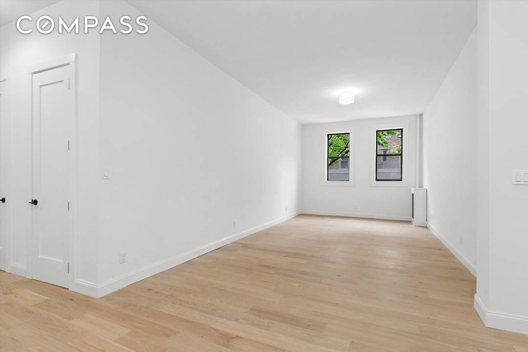 SENSATIONAL SPONSOR UNIT NO BOARD APPROVAL Be the first to live in this sprawling 3 bedroom, 2 bath home, with soaring 10' 6 ceilings.