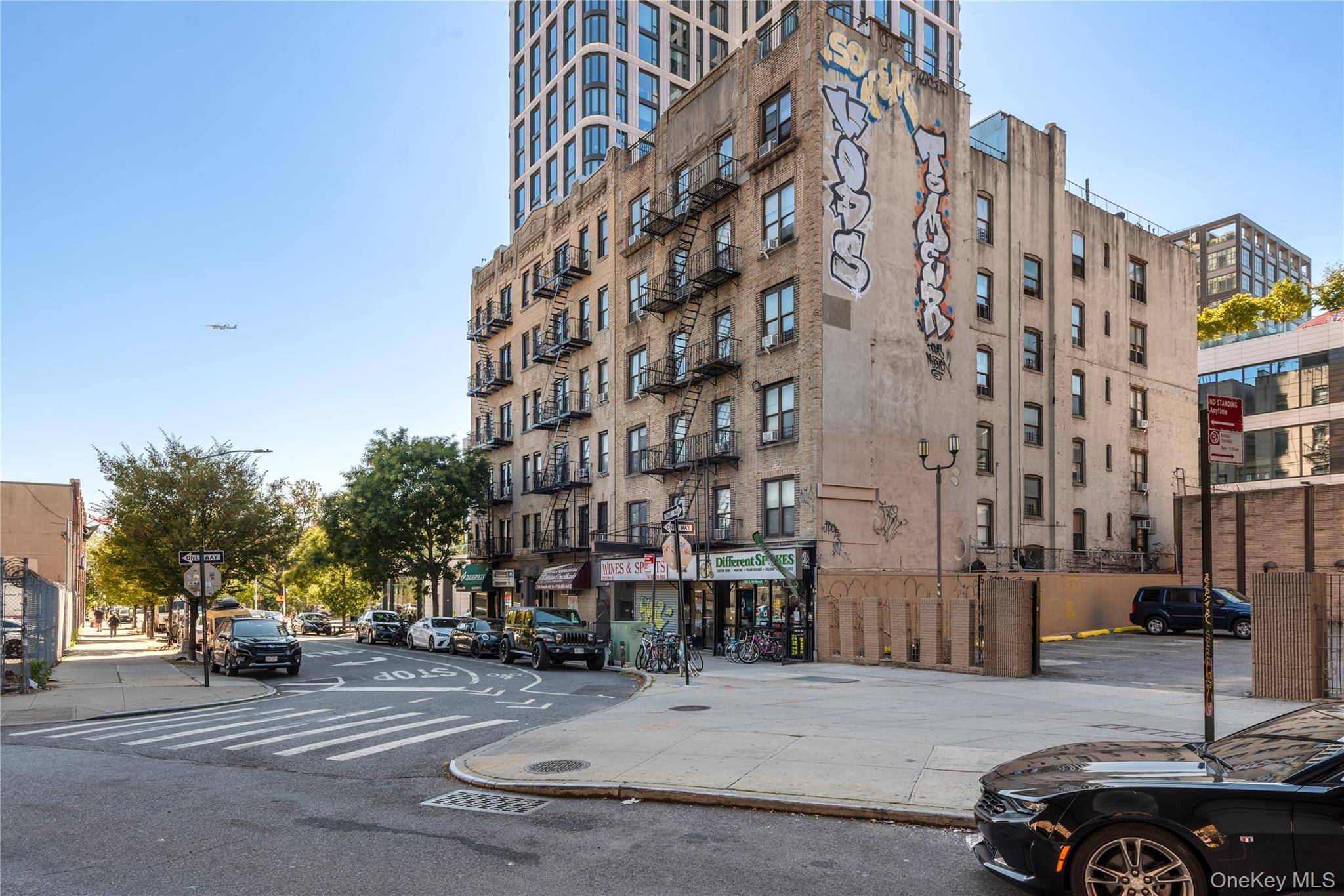 A beautiful and renovated, two bedroom apartment with PRIVATE outdoor space for quiet enjoyment, located in prime Williamsburg.