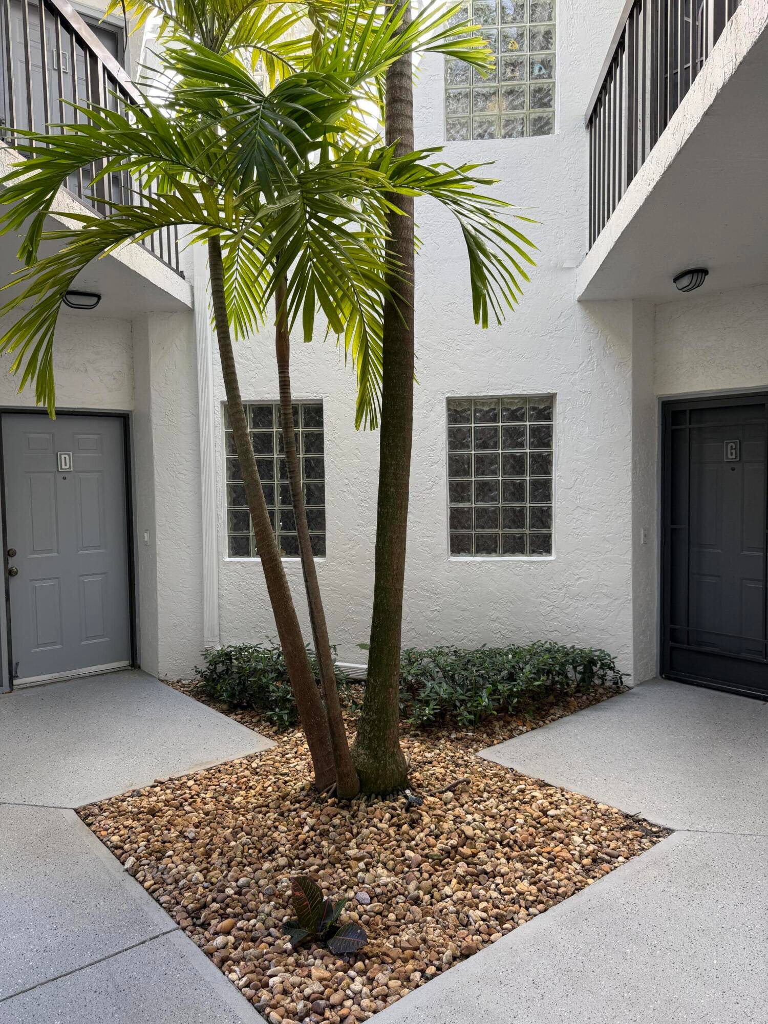 Within this beautiful, gated community of Platina with an updated clubhouse, this condo in ''All Ages'' Alexandra is Priced to Sell and ready for you to make it your own ...