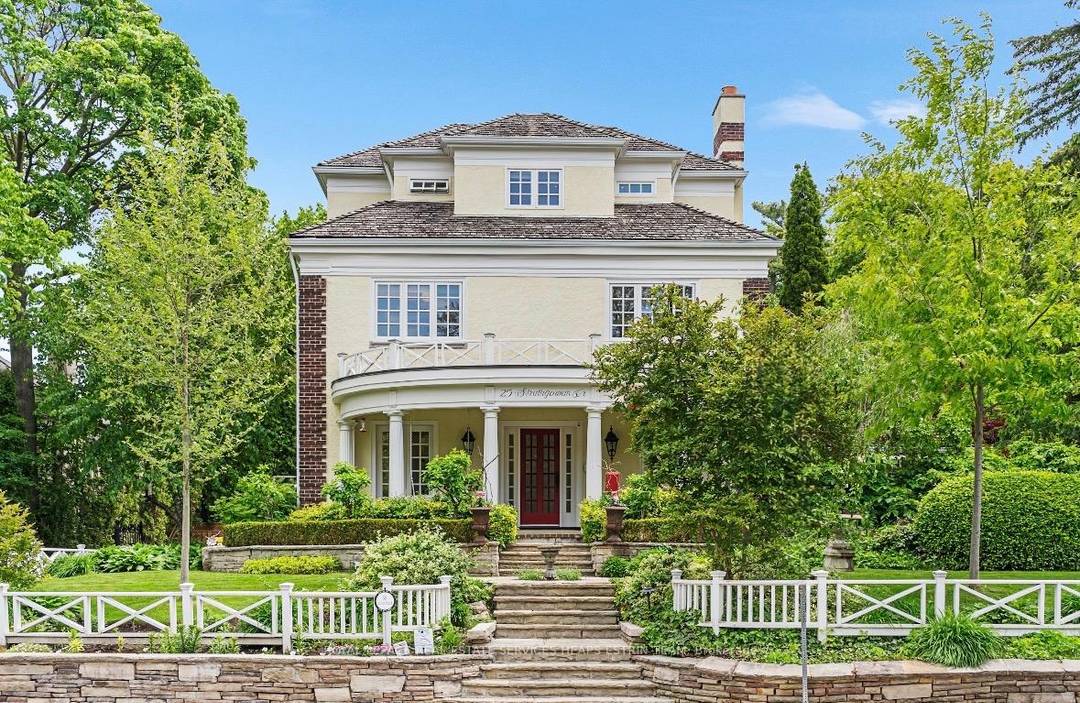 This Grande Dame of Lawrence Park is an absolute treasure.