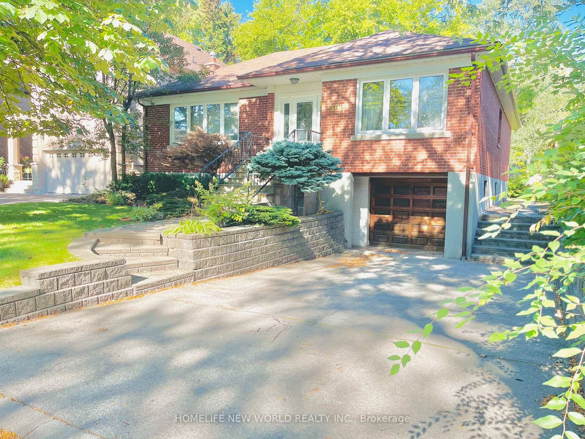 Location ! Location ! Located in the heart of North York, steps from Earl Haig Secondary School, Hollywood PS, subway access, and Bayview Village Shopping Centre, Thoughtfully renovated and upgraded, ...