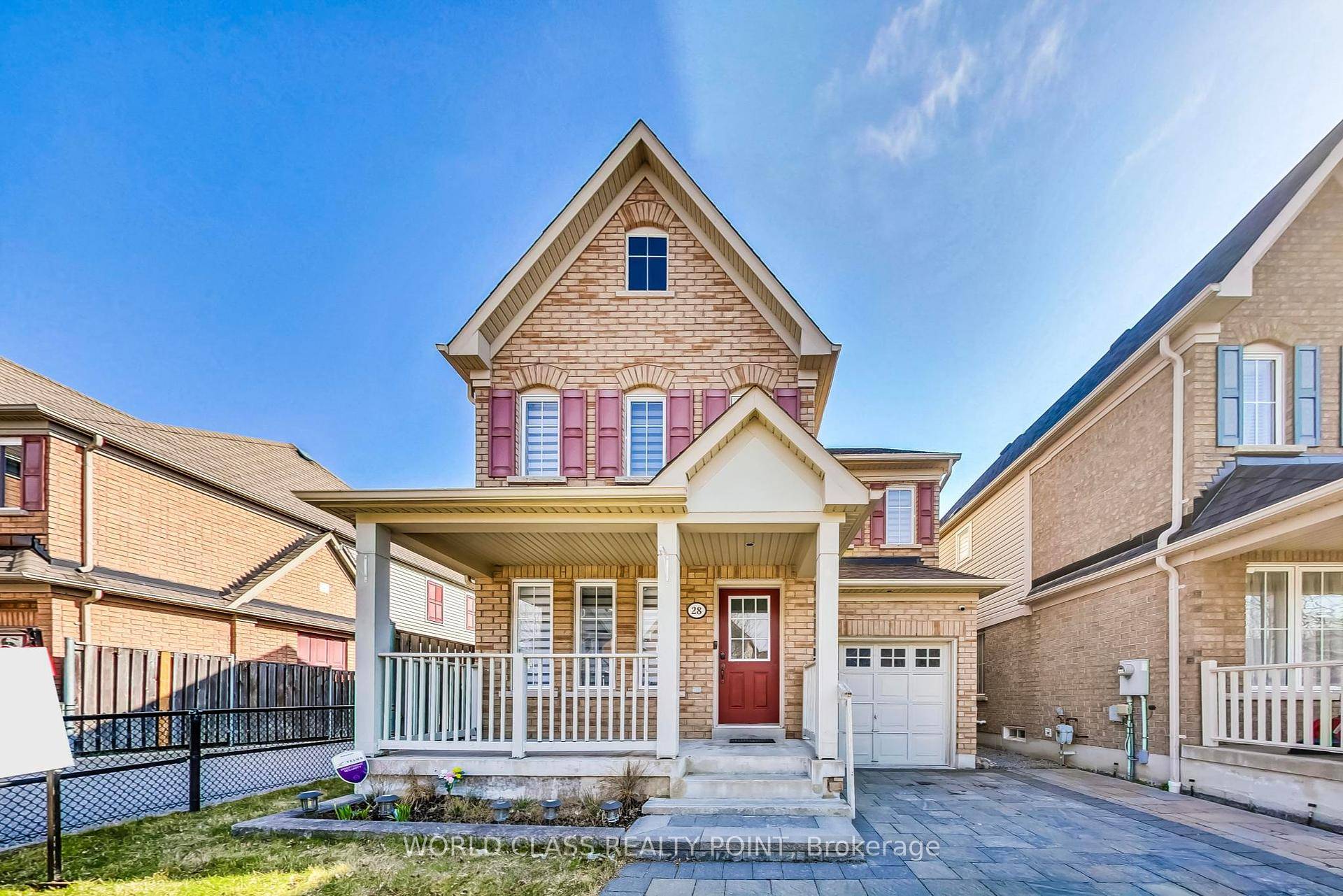 Sunshine North Facing, Corner Lot is bright and full of sunlight in the Family Room and all bedrooms.