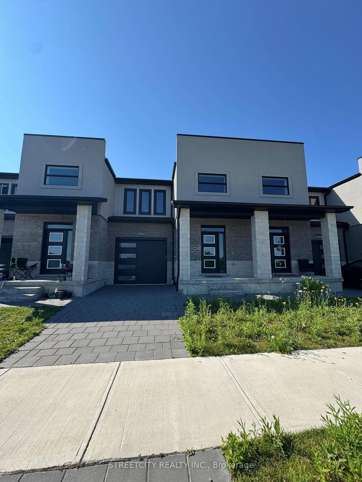 Welcome to your new home in Royal Magnolia !