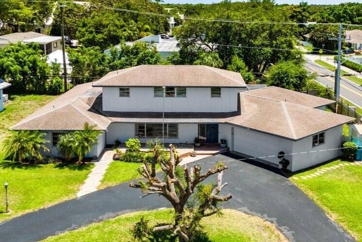 Charming family home on 1 3 acre in a prime location at the north end of Swinton Avenue just minutes from the sandy beach and attractions of Downtown Delray Beach.