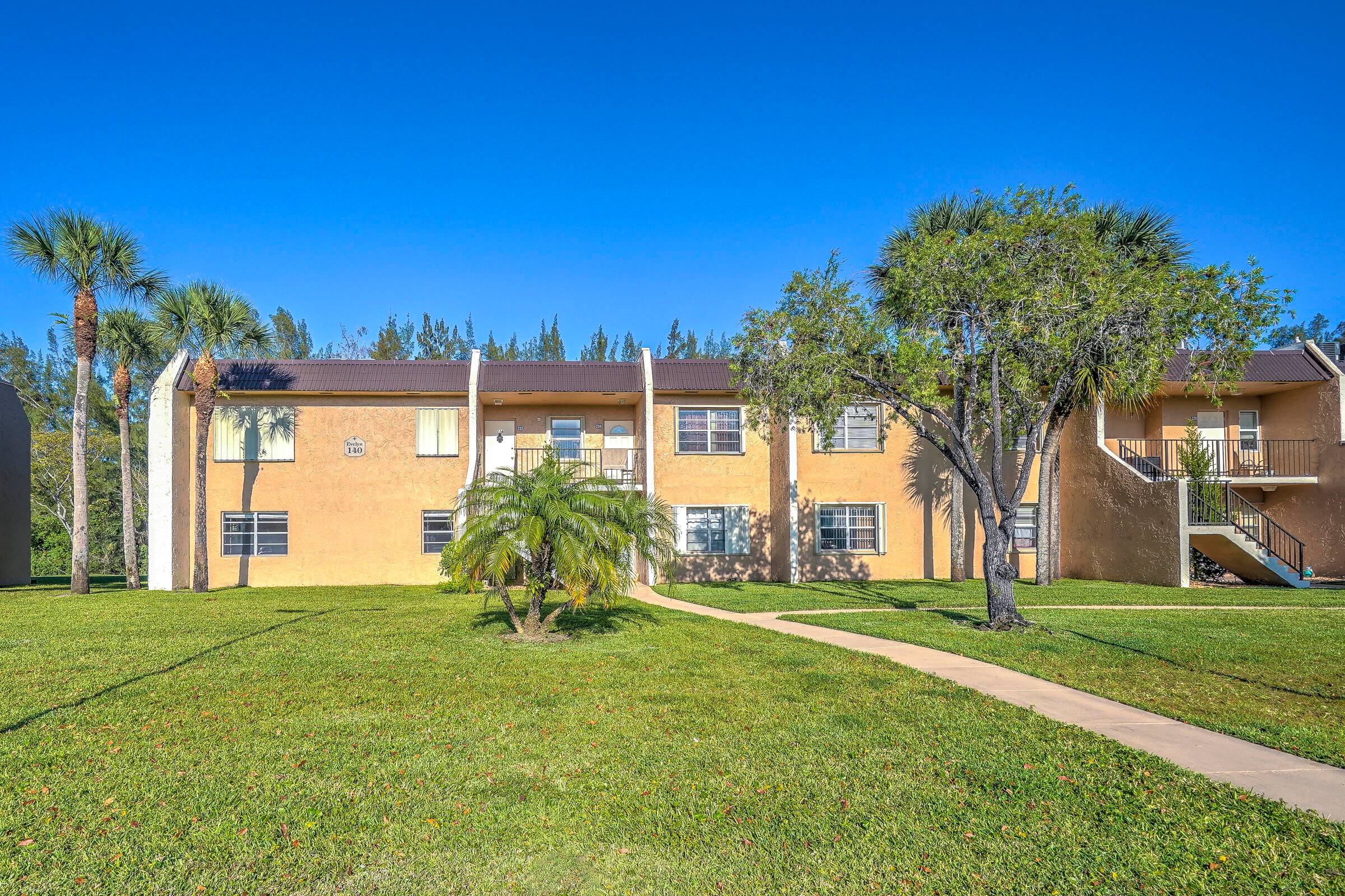 140 Lake Meryl Drive Condo Palm Beach