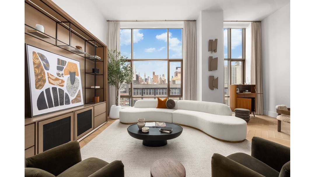 Introducing Residence 8E at The Tower in Gramercy Square an elegant, full service condominium offering the perfect balance of classic New York charm and modern luxury.