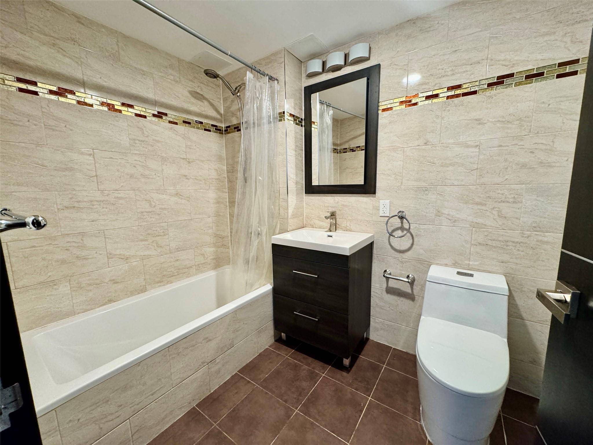 Great Location, C O ready, washer amp ; Dryer in unit, close to bus stop, subway, LIRR, near H mart, 7 11, rite aid, Stainless steel appliances, only pays electricity, ...