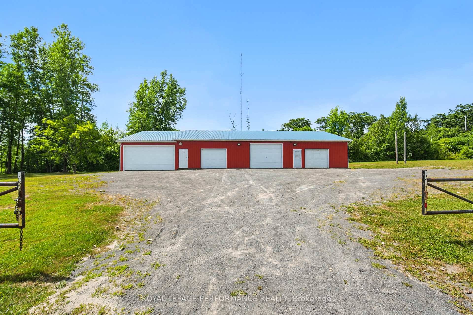 Commercial Opportunity ! Automotive Zoned with Highway Exposure !
