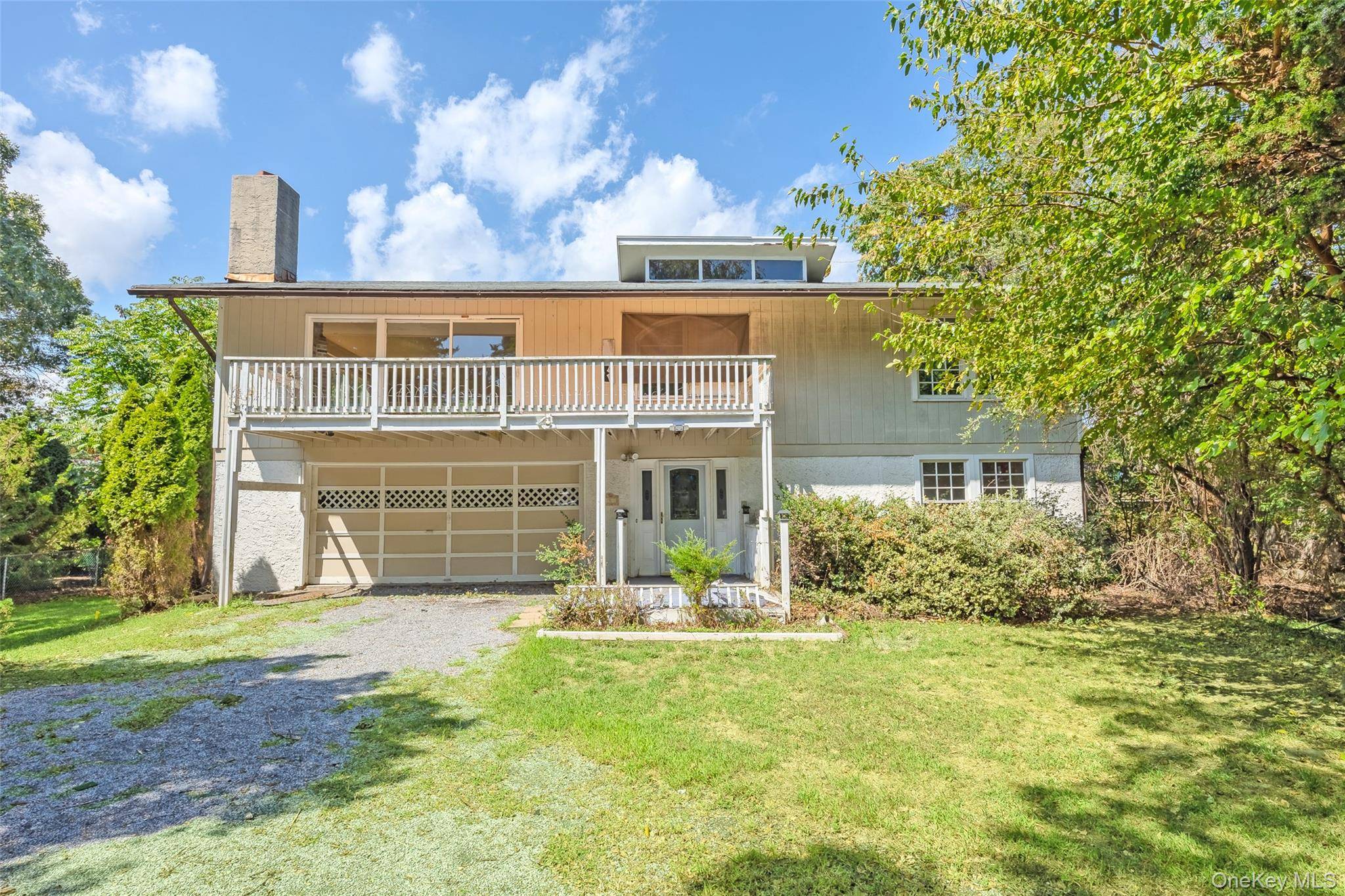 Resort Style Living at 3 Beach Plum Drive, Asharoken Why leave home when paradise awaits in your own backyard ?
