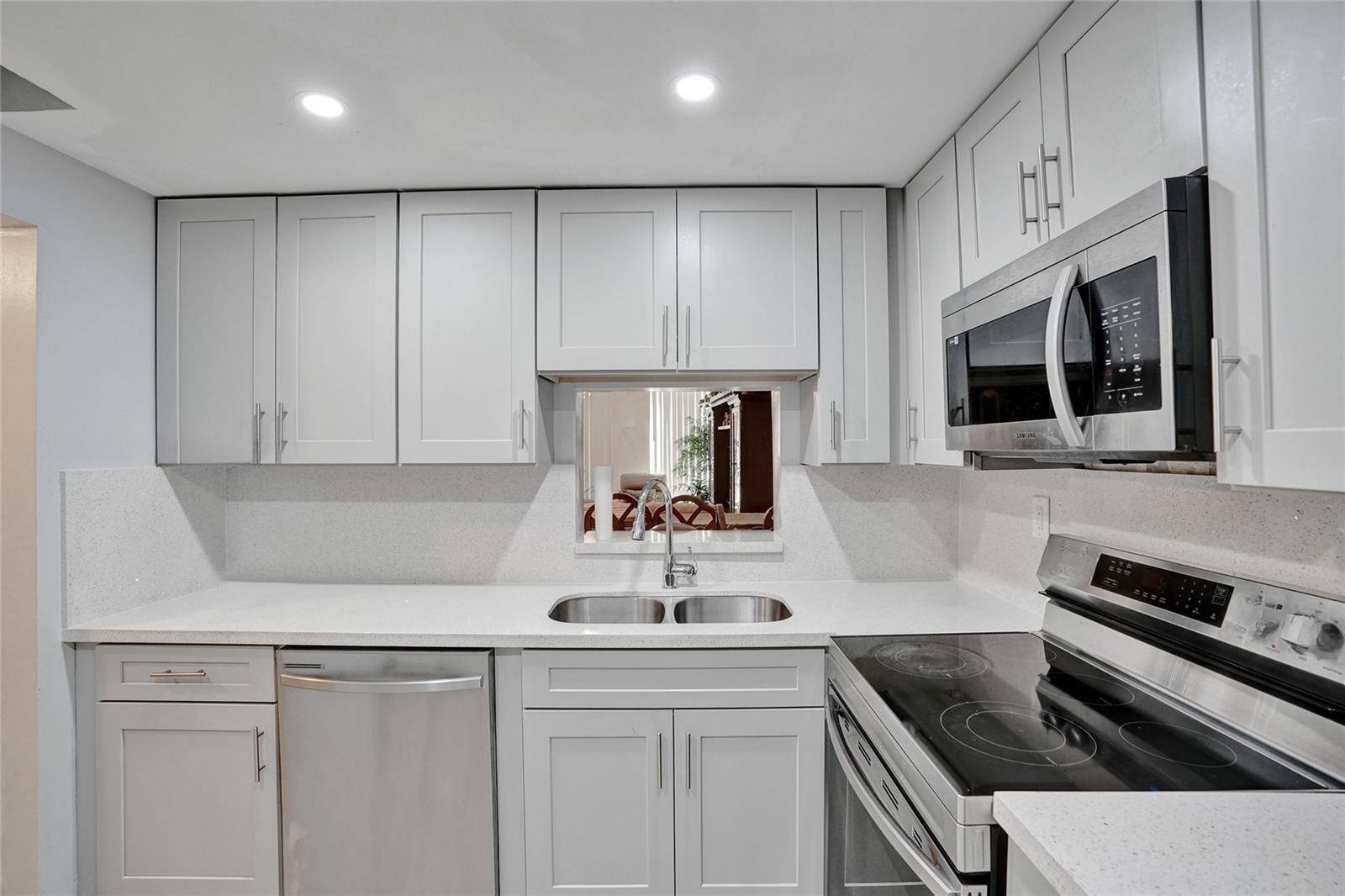 2 2 updated kitchen, all stainless steel samsung appliances, white quartz counter top, shaker style cabinets, no carpet, 2016 AC, needs paint and touch upUnbranded Virtual Tour https www.
